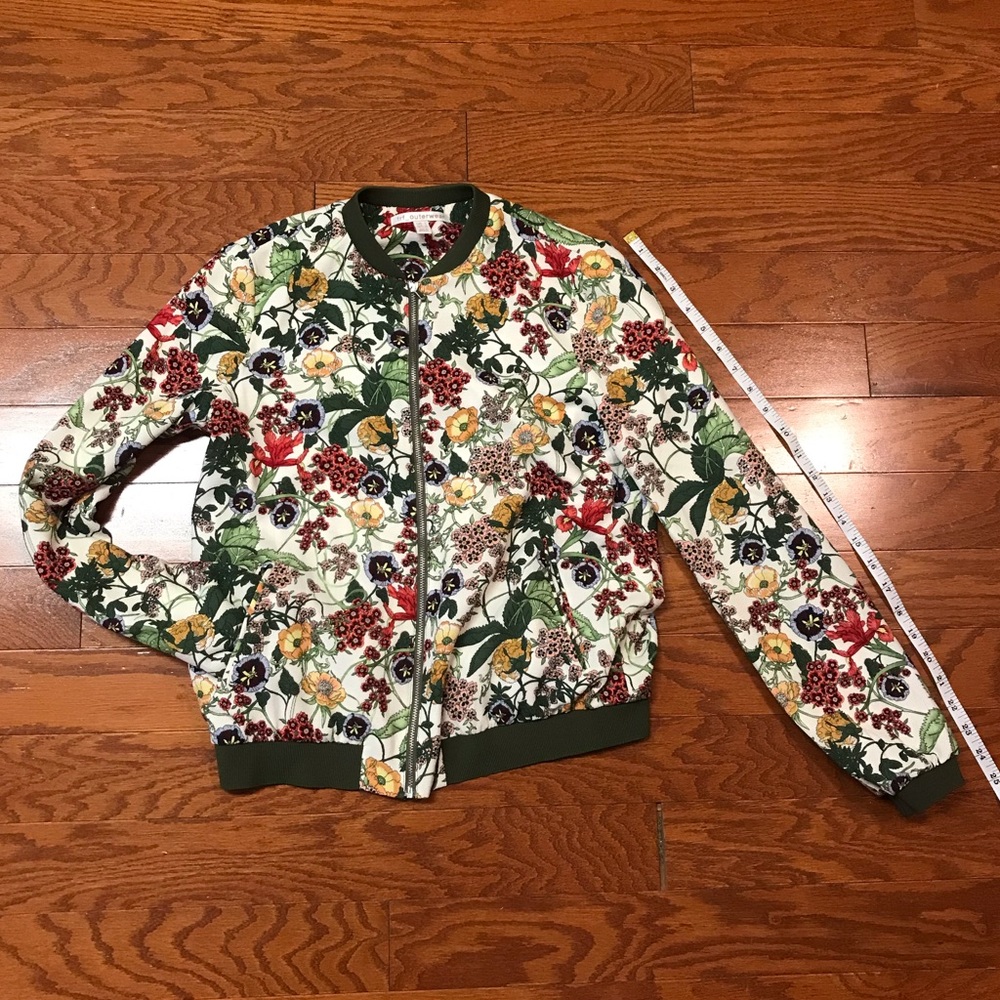 Flower power Zara TRF floral green bomber jacket
